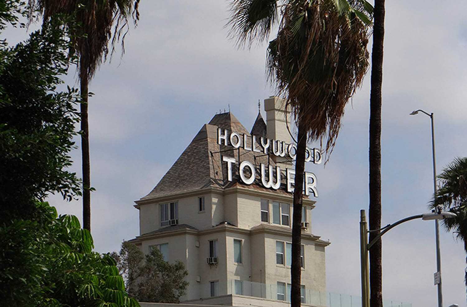 Los Angeles limo tours: Hollywood Tower